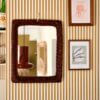 Miroir vintage rectangulaire en rotin – Années 70 "Josie" – Image 6