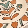 Assiette murale en terre cuite décor peint main "Liora" – Image 5