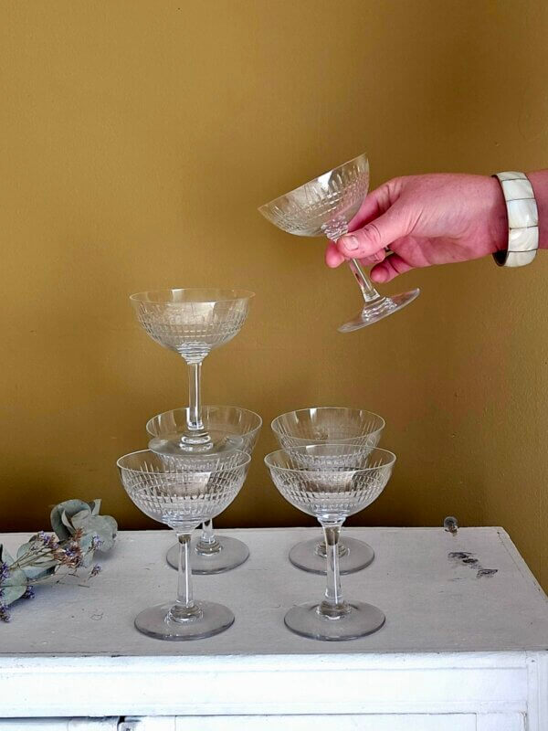 Ensemble de 6 verres à champagne en cristal de Baccarat – Modèle Nancy (avant 1936)
