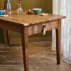 Table de ferme ancienne en noyer – Pièce unique rénovée | ORANE – Image 9