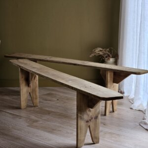 Bancs de ferme anciens en bois patiné | ÉLOI & MARCEL