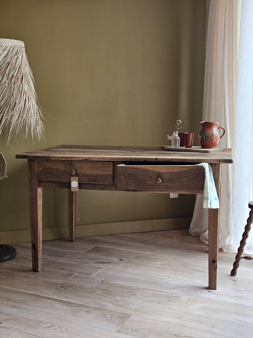 Table ancienne en noyer massif rénovée | GAYA – Image 18