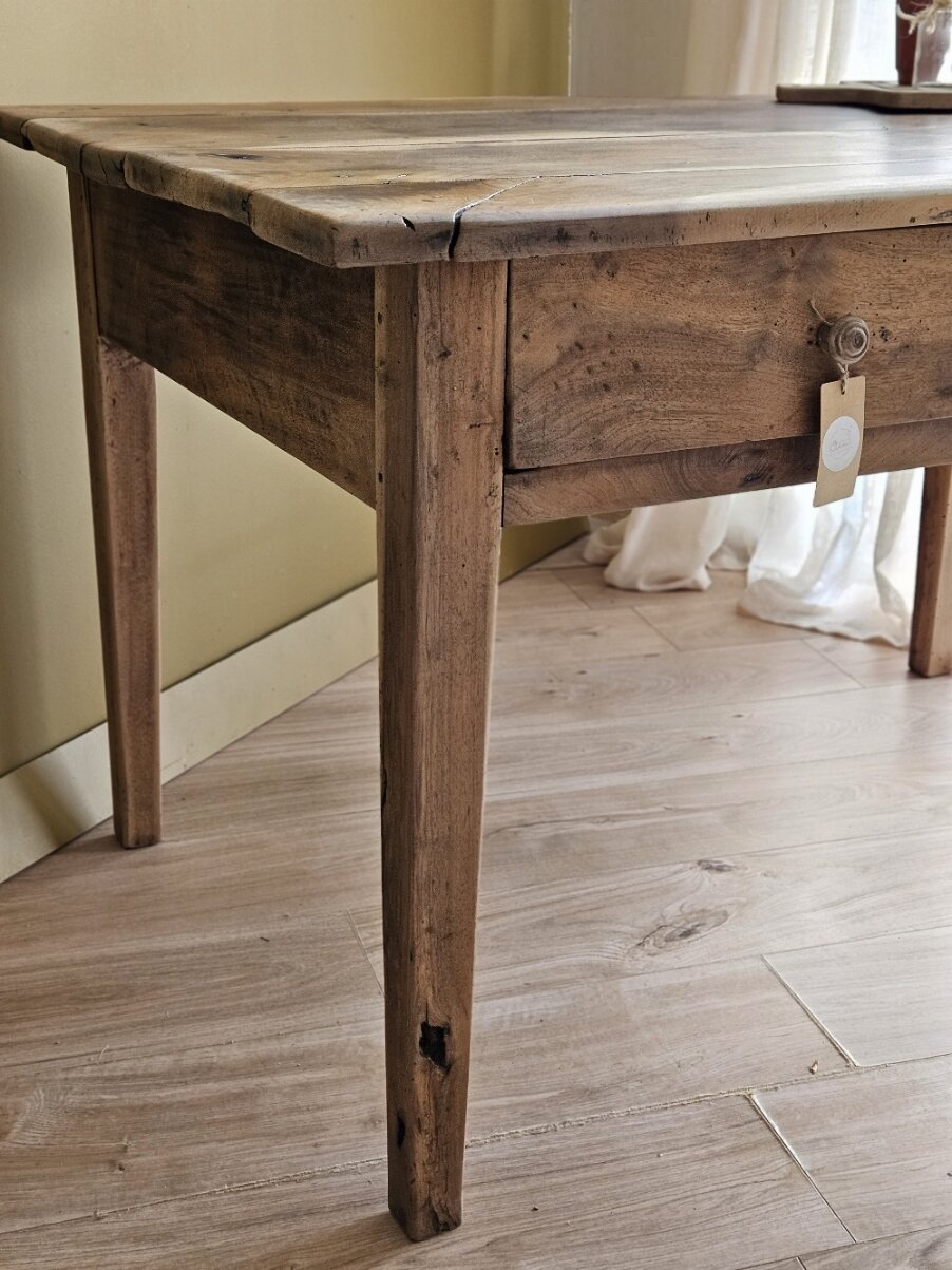 Table ancienne en noyer massif rénovée | GAYA – Image 2