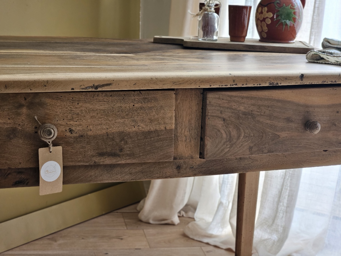 Table ancienne en noyer massif rénovée | GAYA – Image 4