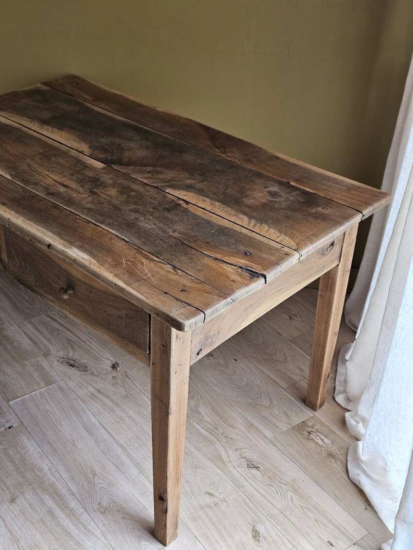 Table ancienne en noyer massif rénovée | GAYA – Image 7
