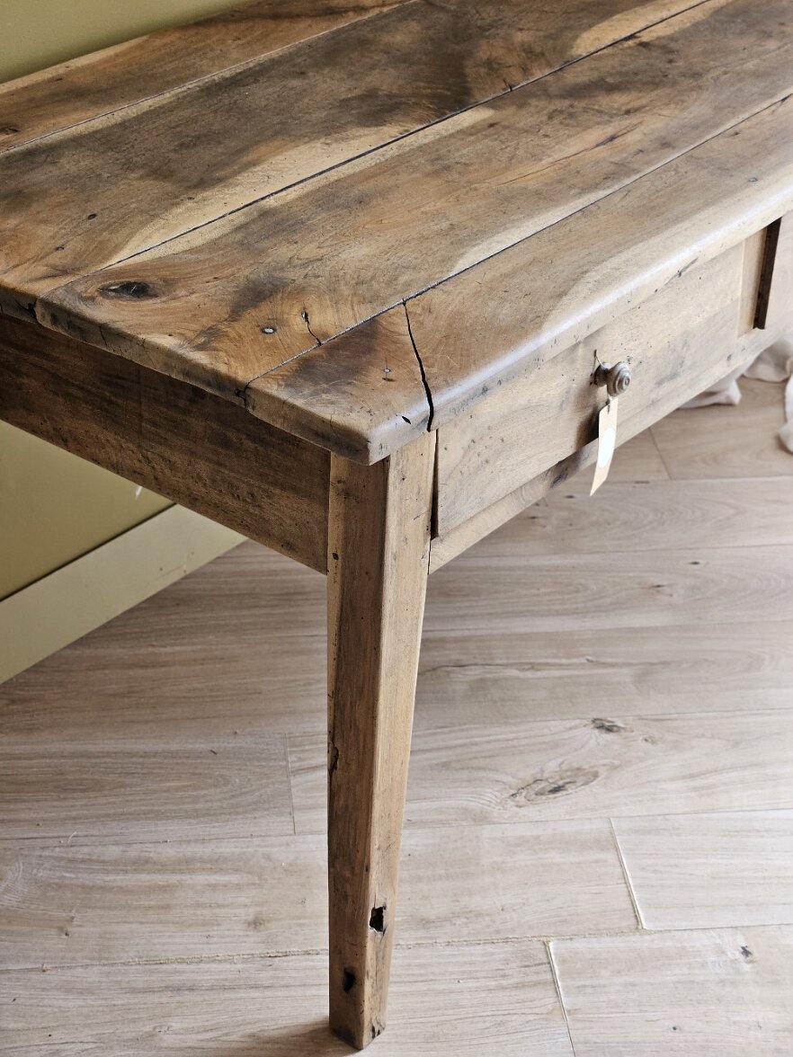 Table ancienne en noyer massif rénovée | GAYA – Image 16