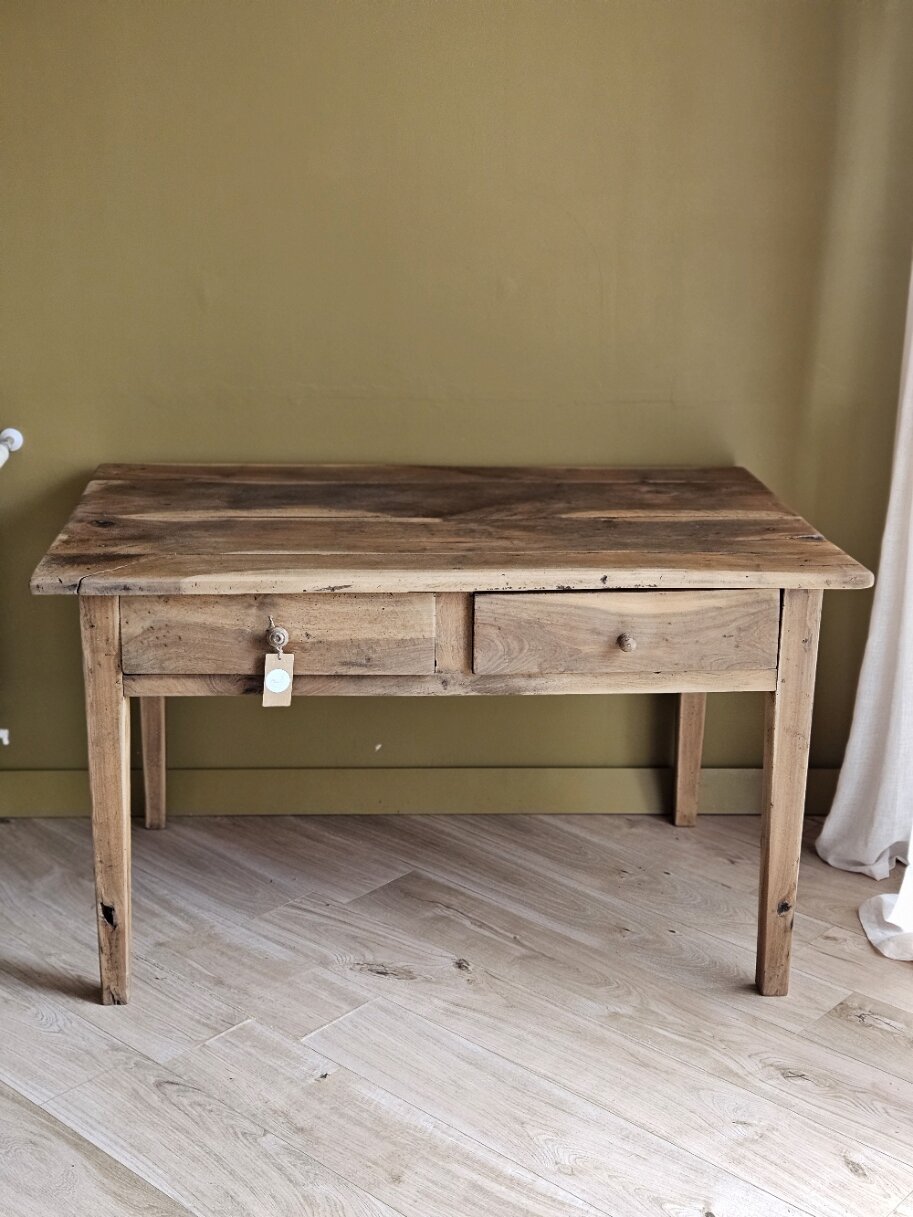 Table ancienne en noyer massif rénovée | GAYA – Image 10