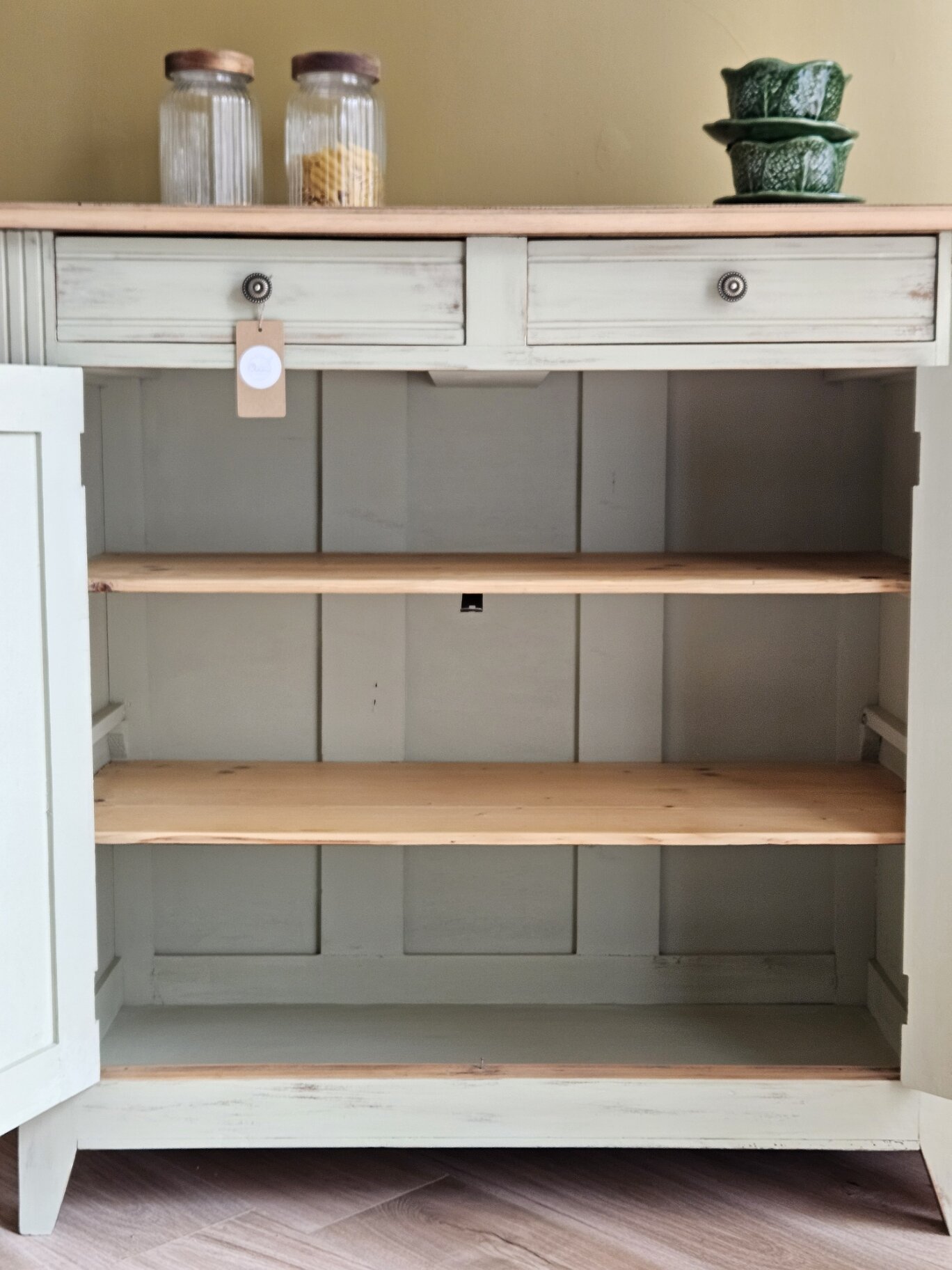 Buffet parisien vintage patiné en bois massif | LEONIE – Image 21