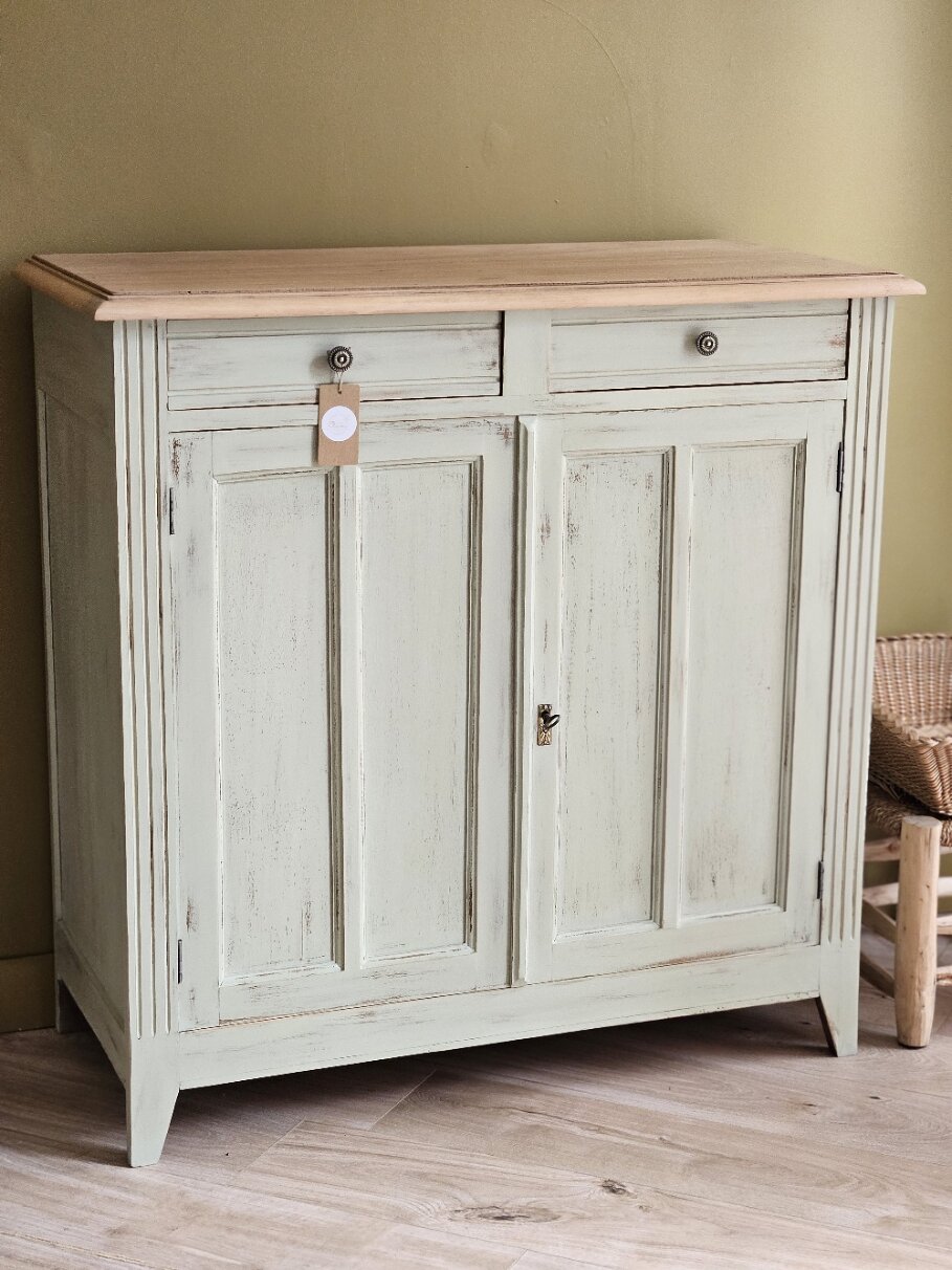 Buffet parisien vintage patiné en bois massif | LEONIE – Image 22