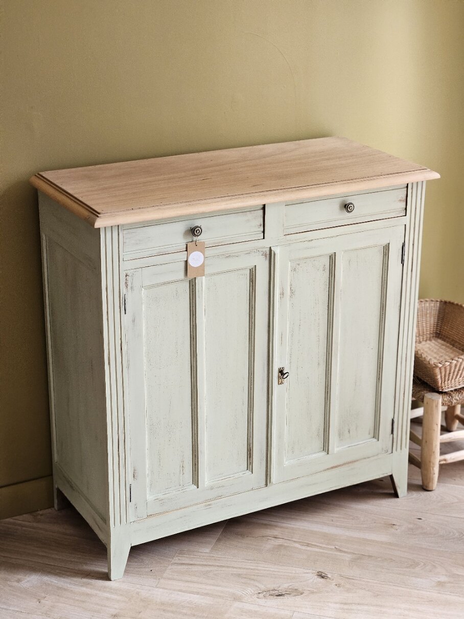 Buffet parisien vintage patiné en bois massif | LEONIE – Image 9